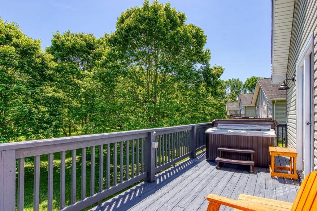 The Mason Jar, Hot Tub, Wifi, 1089 Free Tickets Each Paid Day, Dollywood And More! Pigeon Forge Esterno foto