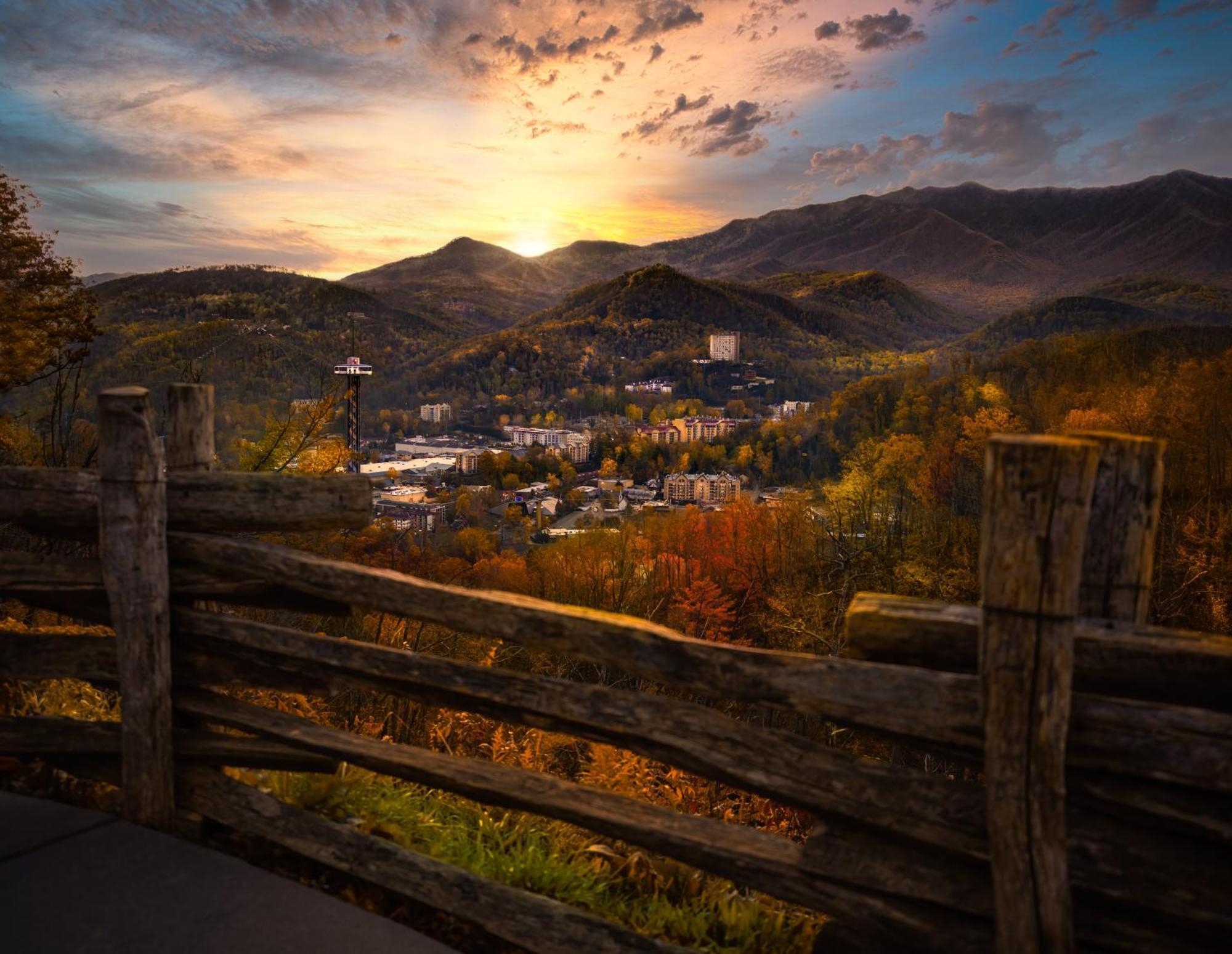 The Mason Jar, Hot Tub, Wifi, 1089 Free Tickets Each Paid Day, Dollywood And More! Pigeon Forge Esterno foto